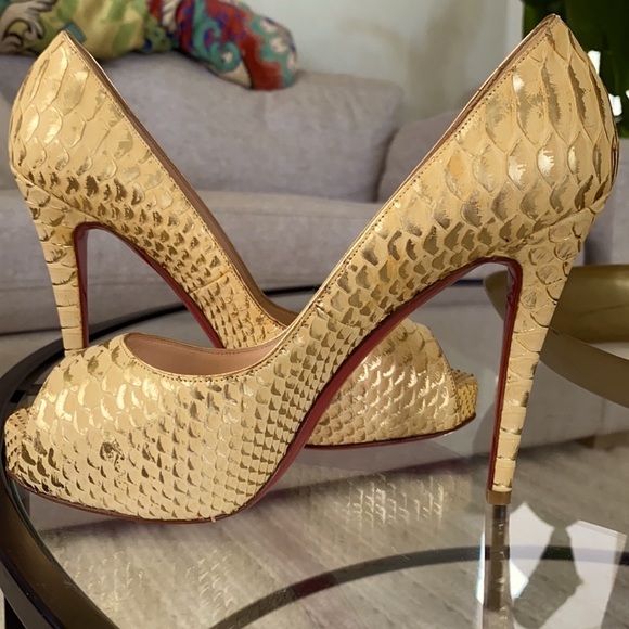 ⭐️AUTHENTIC NWOT Christian Louboutin Python Heel - Picture 1 of 13